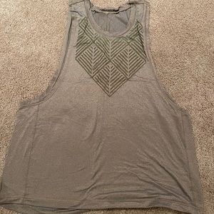 Lululemon tank size 4